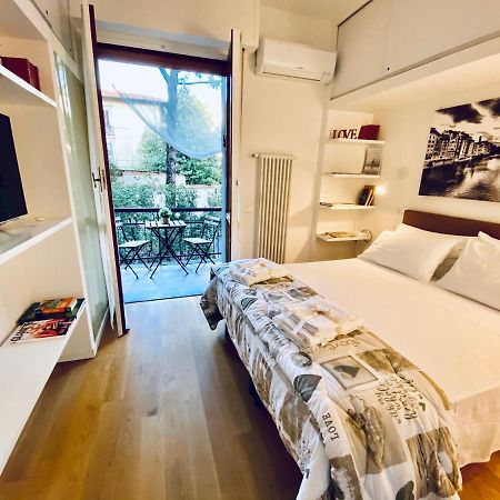 Florence Liberta Apartment With Balcony Exterior photo