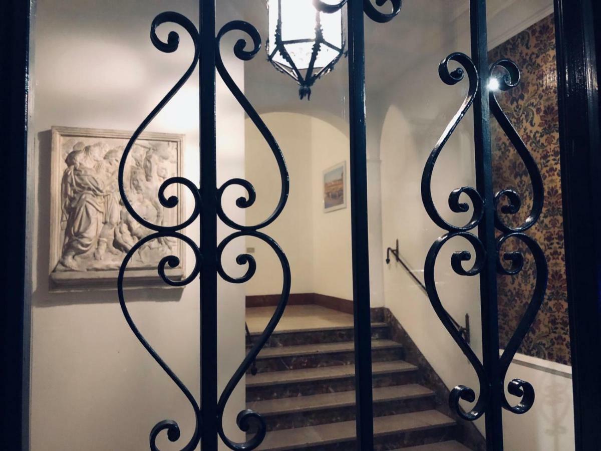 Florence Liberta Apartment With Balcony Exterior photo