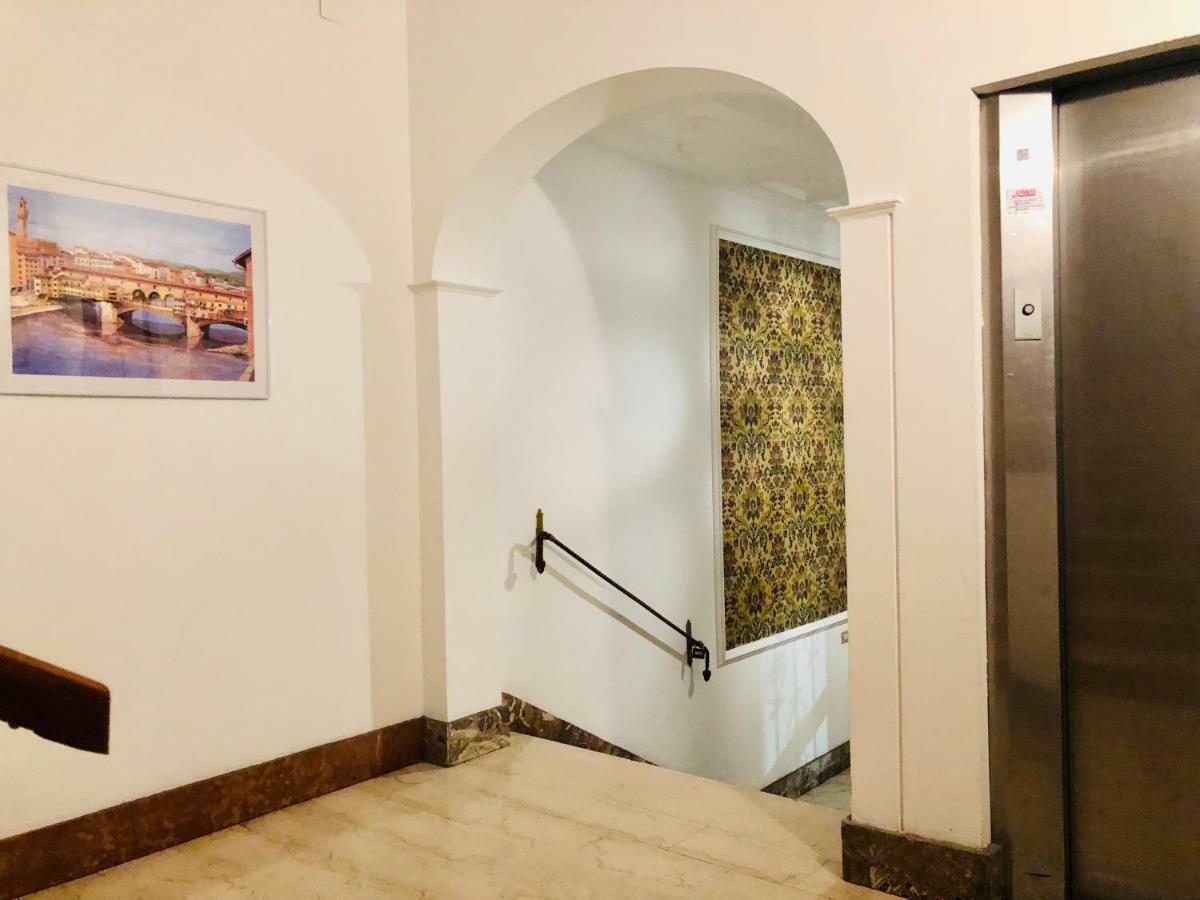 Florence Liberta Apartment With Balcony Exterior photo