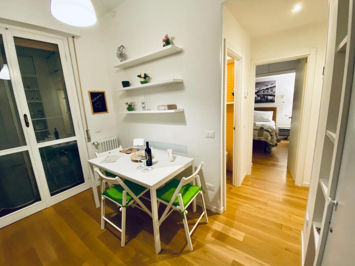Florence Liberta Apartment With Balcony Exterior photo