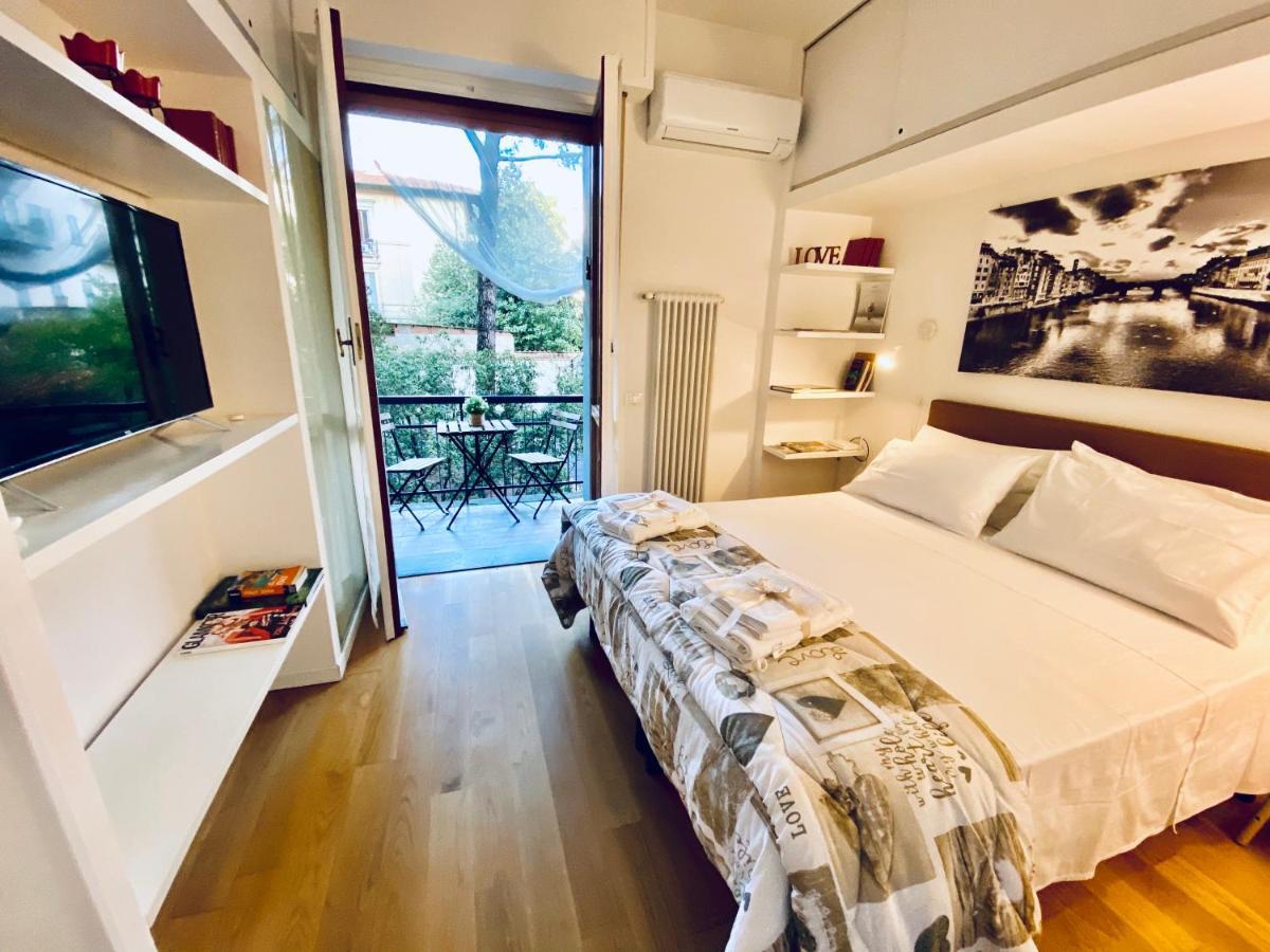 Florence Liberta Apartment With Balcony Exterior photo